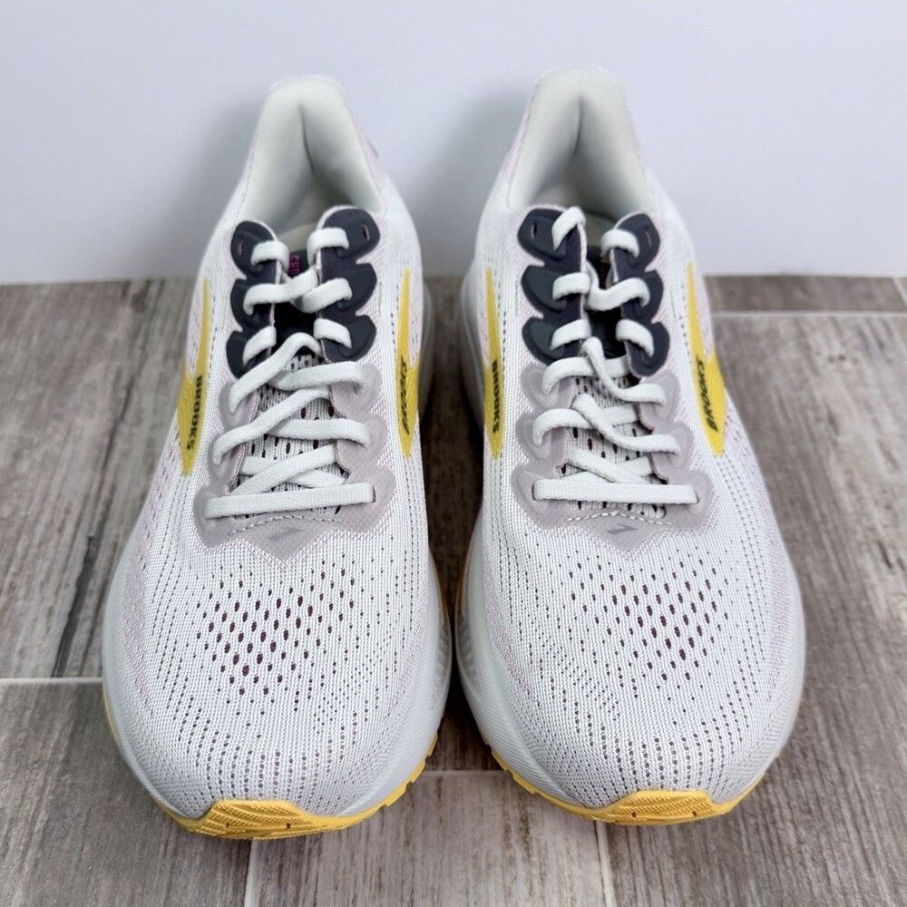 Brooks Ghost 17 Wide D Women’s Running Sneakers Oyster/Apricot/Pink 120431